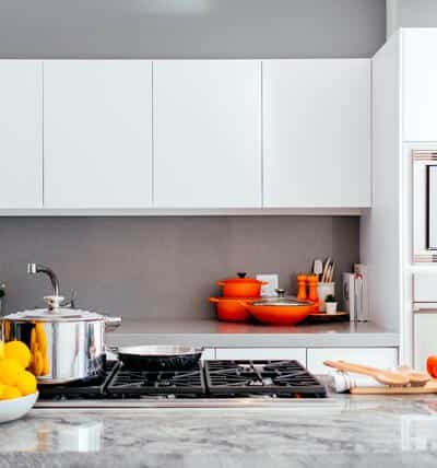 decoración de cocina con isla